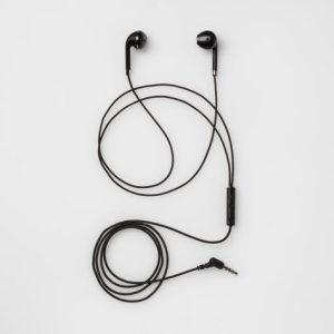 Unplug and Explore: A Guide to Types of Earphones插图1
