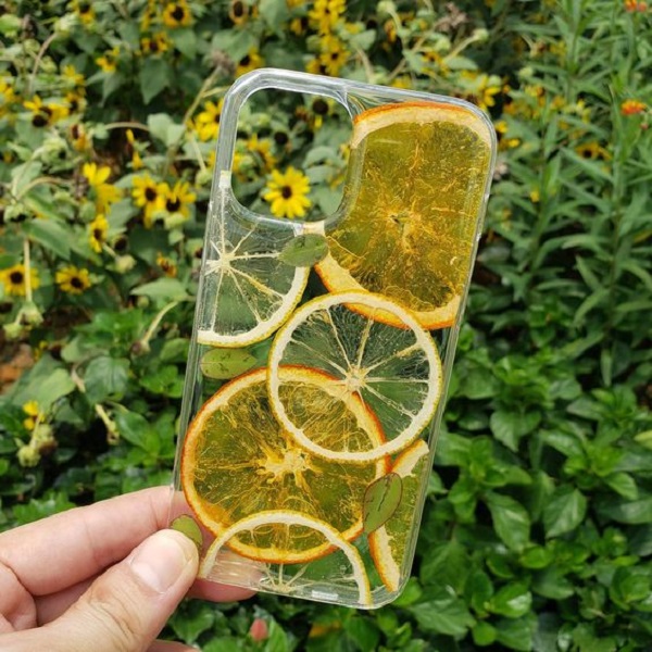 DIY Clear Phone Case Decor