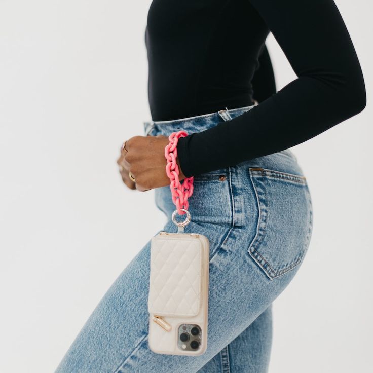 how to add a stylish chain to your phone case