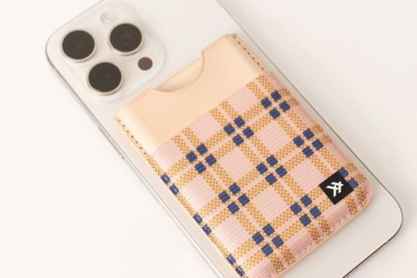 Discover easy steps to create a homemade phone case