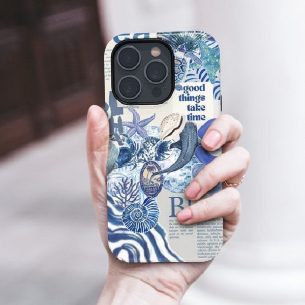 Explore creative ways to style your phone case