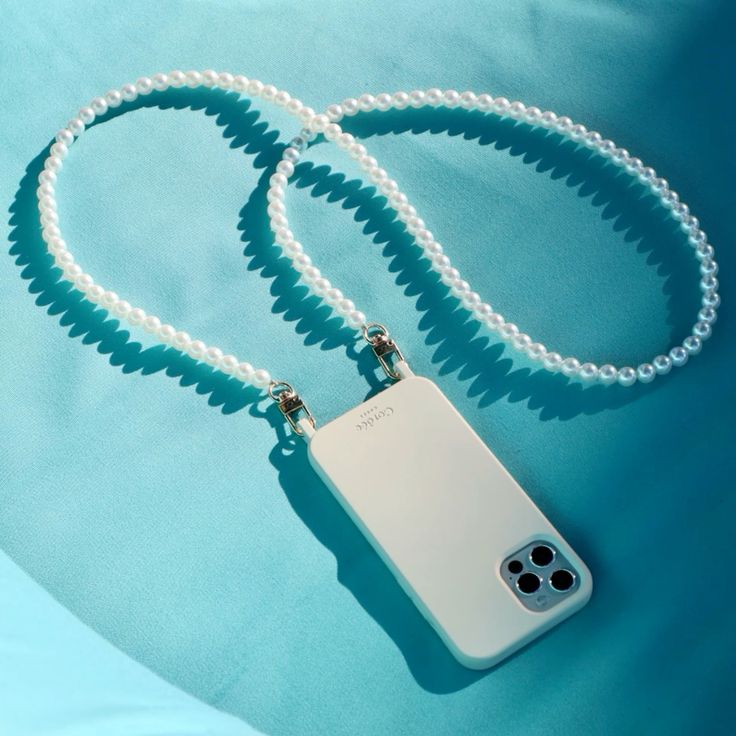 Learn how to attach a chain to a phone case