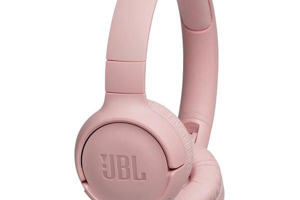 why are my jbl headphones not connecting