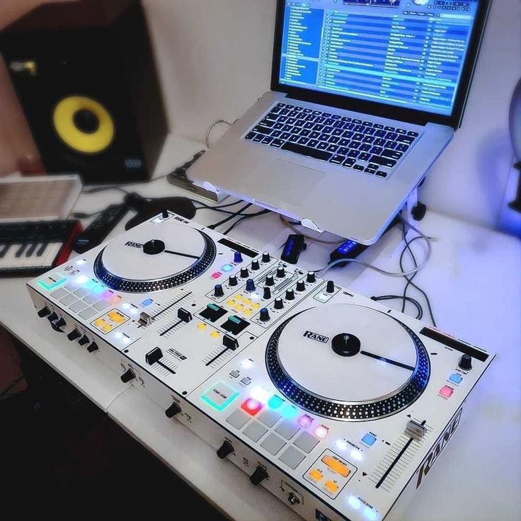 dj turntable